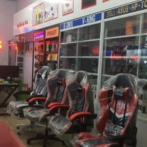 Lấy hàng ghế chơi game Trung Quốc tại các cửa hàng trong nước